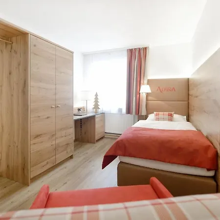 Alpina Arlberg Отель 3*