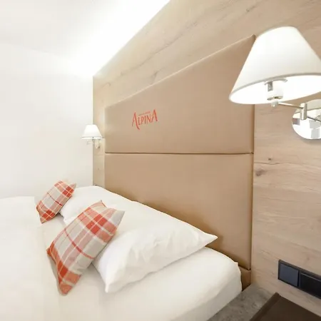 Alpina Superior Otel 3*