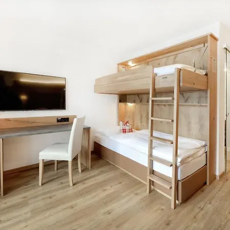 Alpina Superior Otel