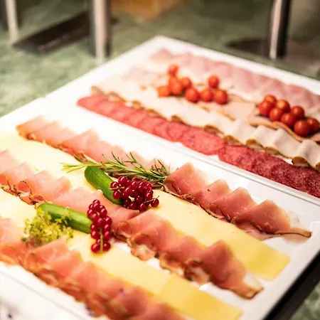 Alpina Arlberg Отель